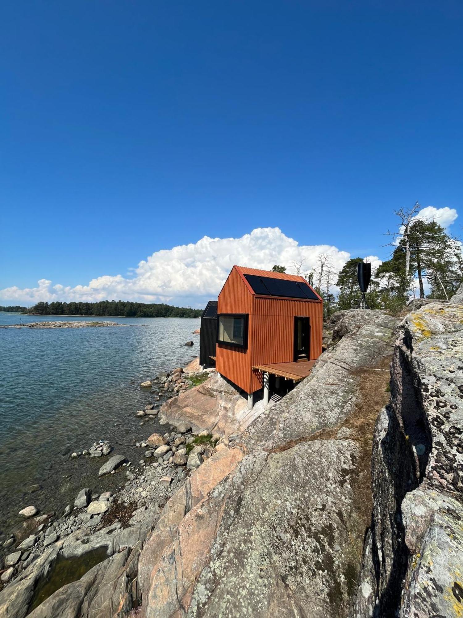 Majamaja Off-grid Retreat Helsinki