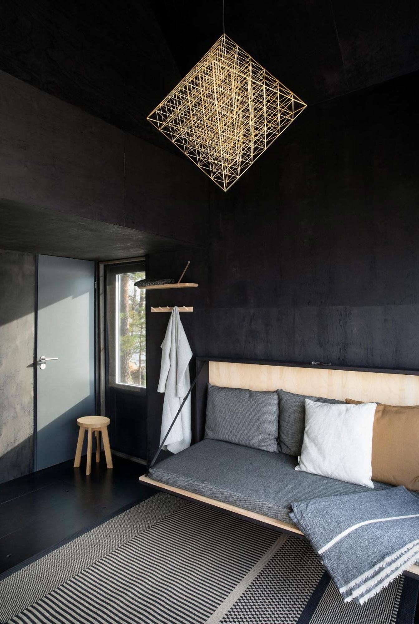 Majamaja Off-grid Retreat * Helsinki